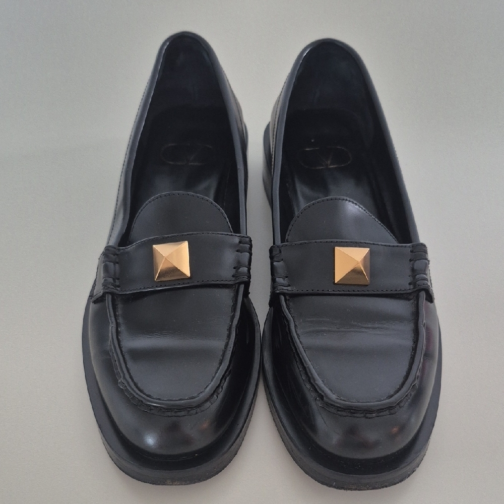Valentino Garavani Women's Black Leather Loafers with Roman Studs, Size 38 - Picture 3 of 16